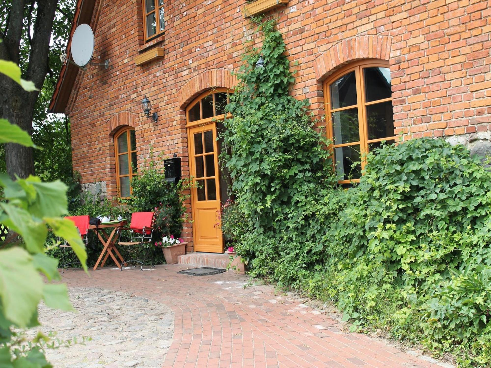 Mansion In Gressow With Terrace Garden Bbq Pond Bicycles Exterior foto